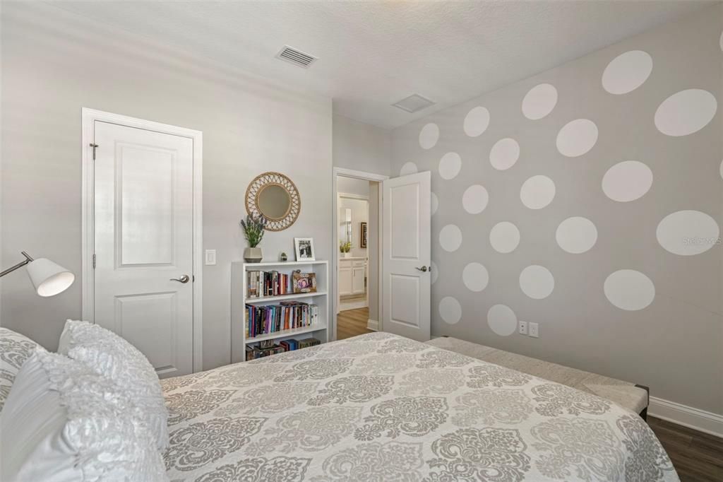 Activo con contrato: $749,990 (3 camas, 2 baños, 2159 Pies cuadrados)