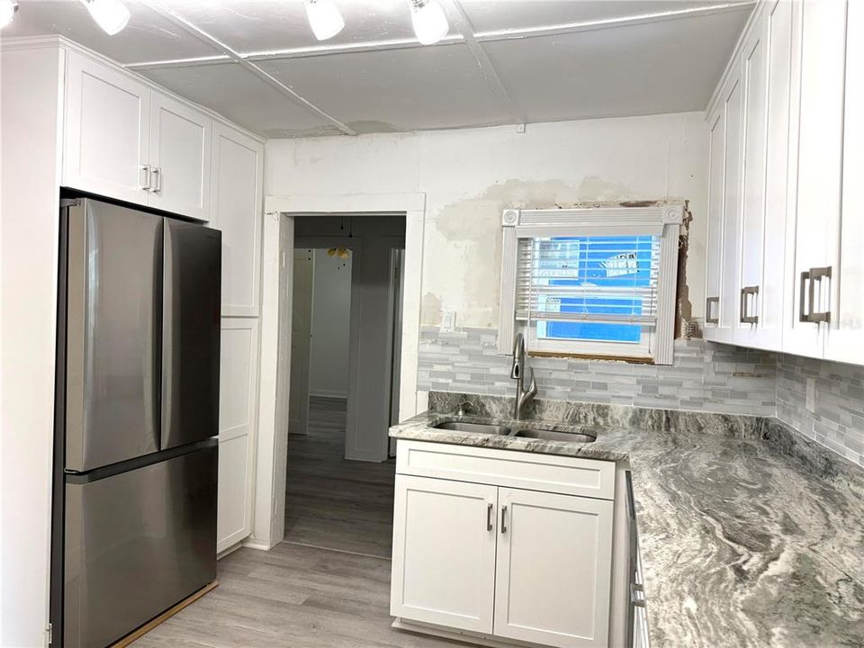 For Sale: $219,000 (3 beds, 1 baths, 855 Square Feet)