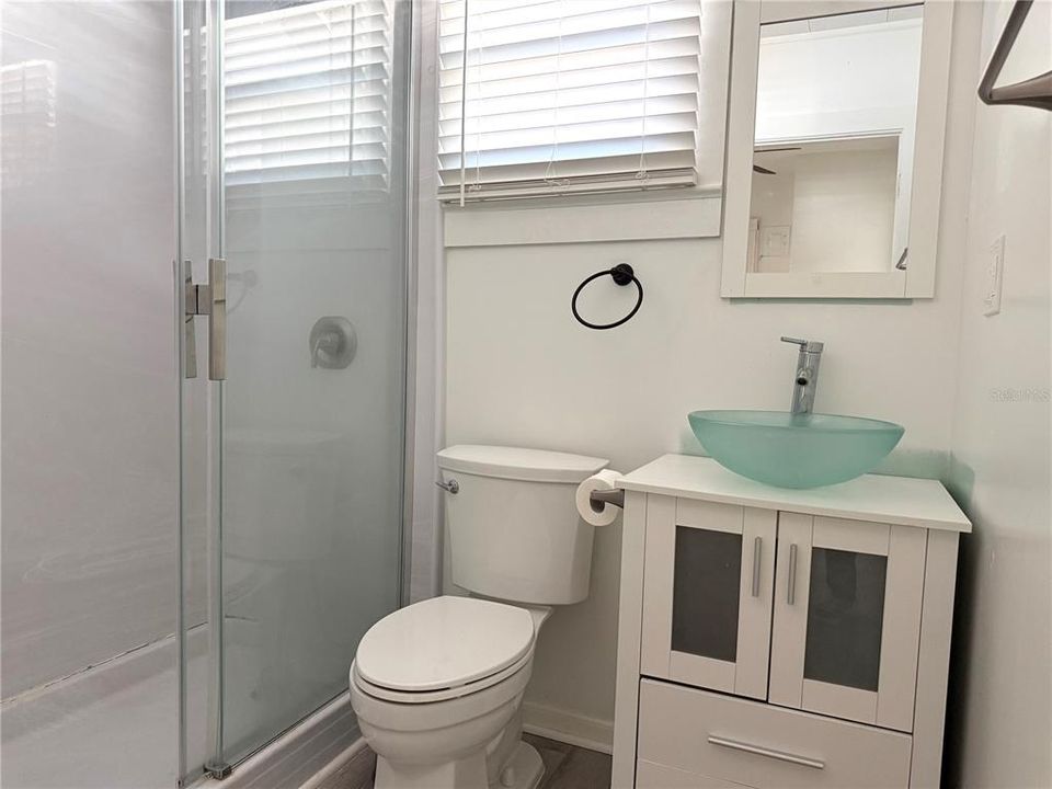 For Sale: $219,000 (3 beds, 1 baths, 855 Square Feet)