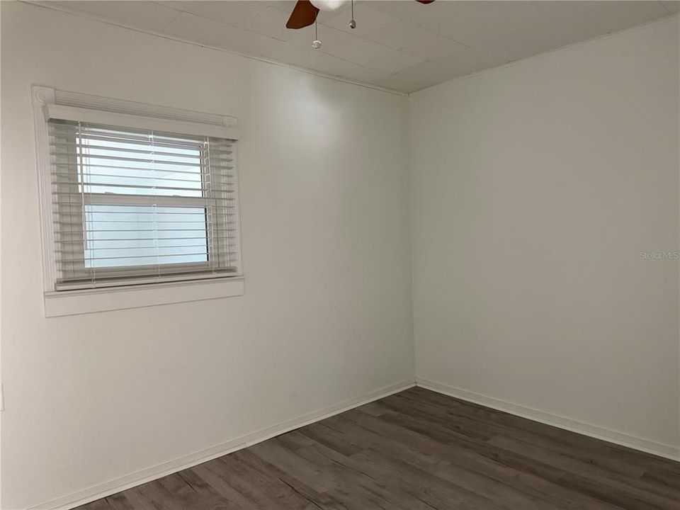For Sale: $219,000 (3 beds, 1 baths, 855 Square Feet)