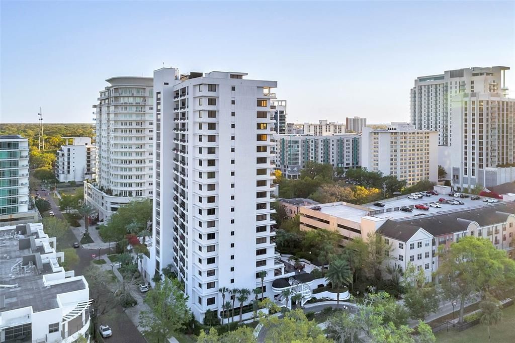 На продажу: $299,000 (2 спален, 2 ванн, 1304 Квадратных фут)