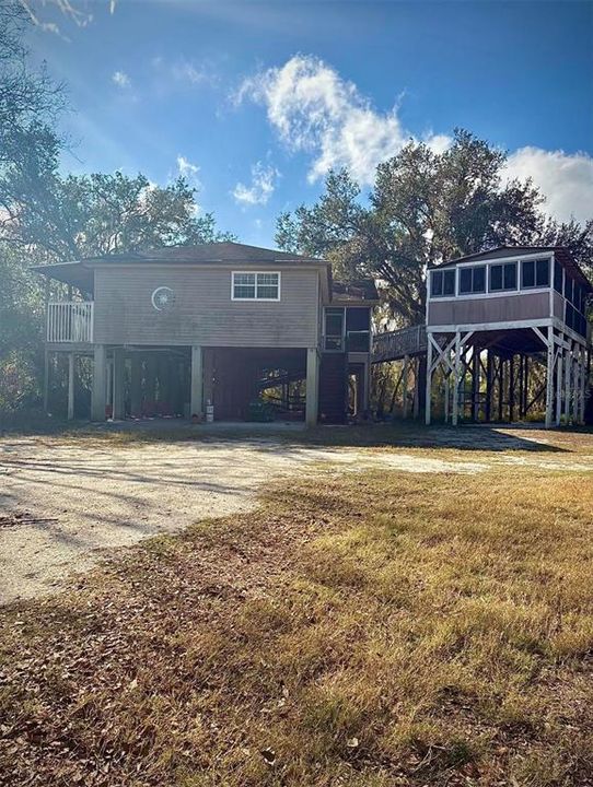 Recently Sold: $230,000 (3 beds, 2 baths, 1184 Square Feet)