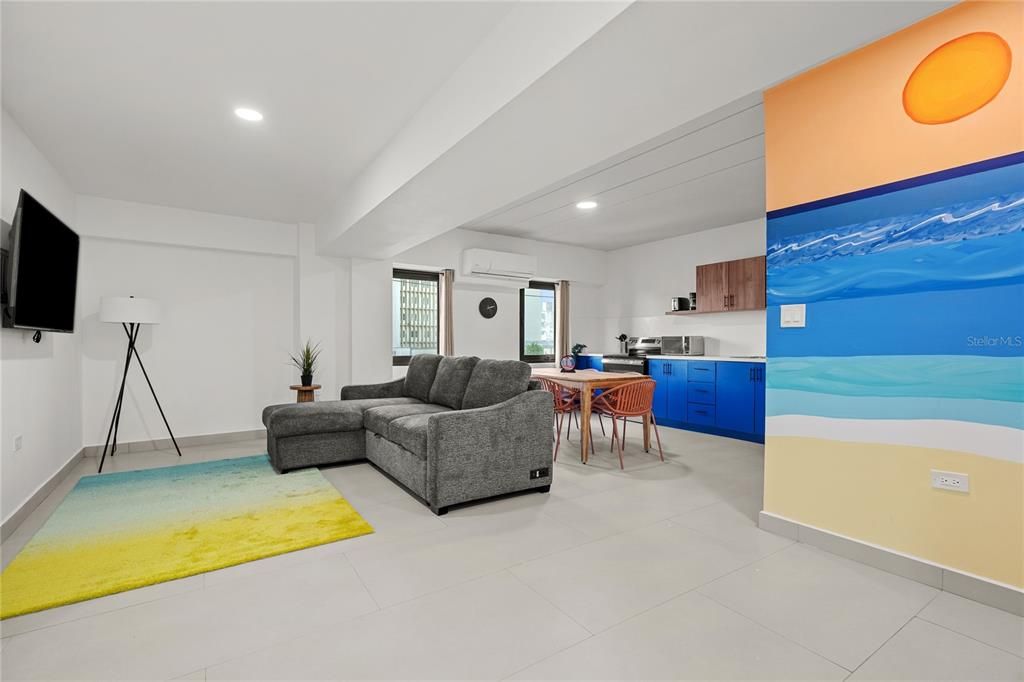 En Venta: $339,000 (2 camas, 1 baños, 889 Pies cuadrados)