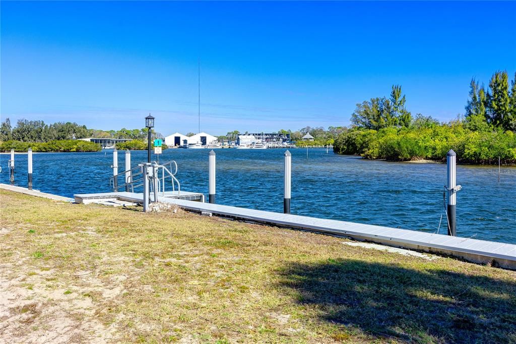 En Venta: $90,000 (7.24 acres)