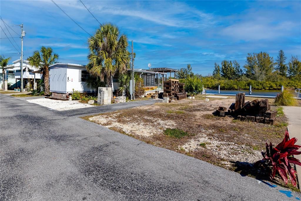 En Venta: $90,000 (7.24 acres)