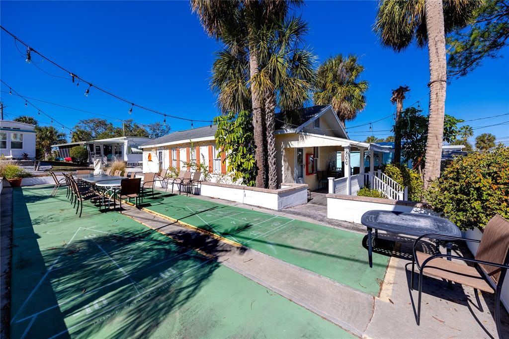 En Venta: $90,000 (7.24 acres)