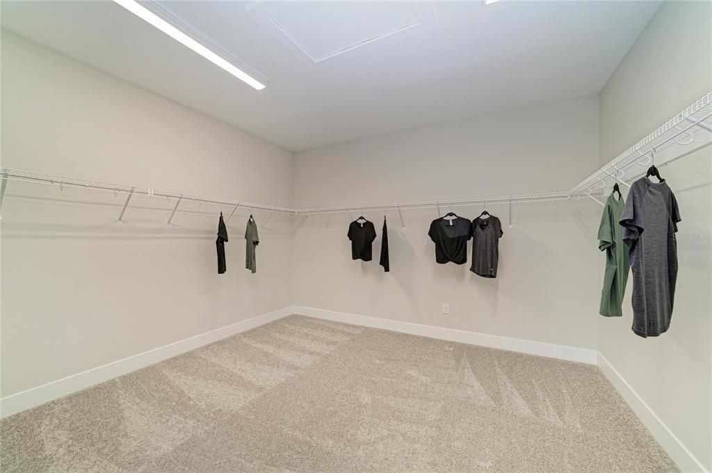 En Venta: $1,481,939 (6 camas, 6 baños, 4905 Pies cuadrados)
