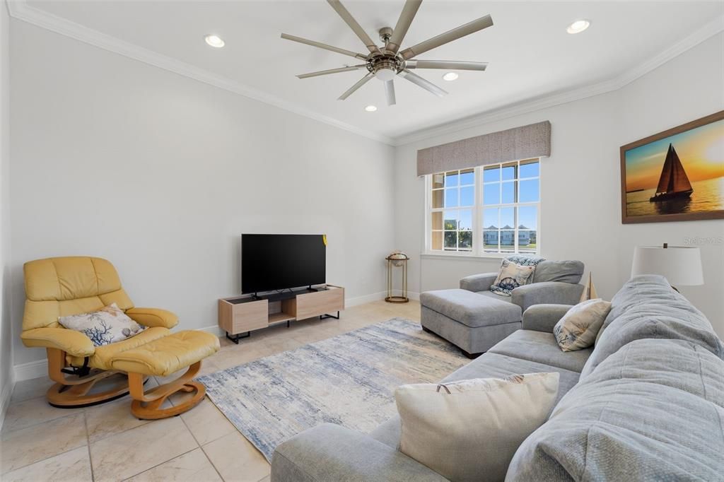 For Sale: $519,000 (3 beds, 3 baths, 2294 Square Feet)