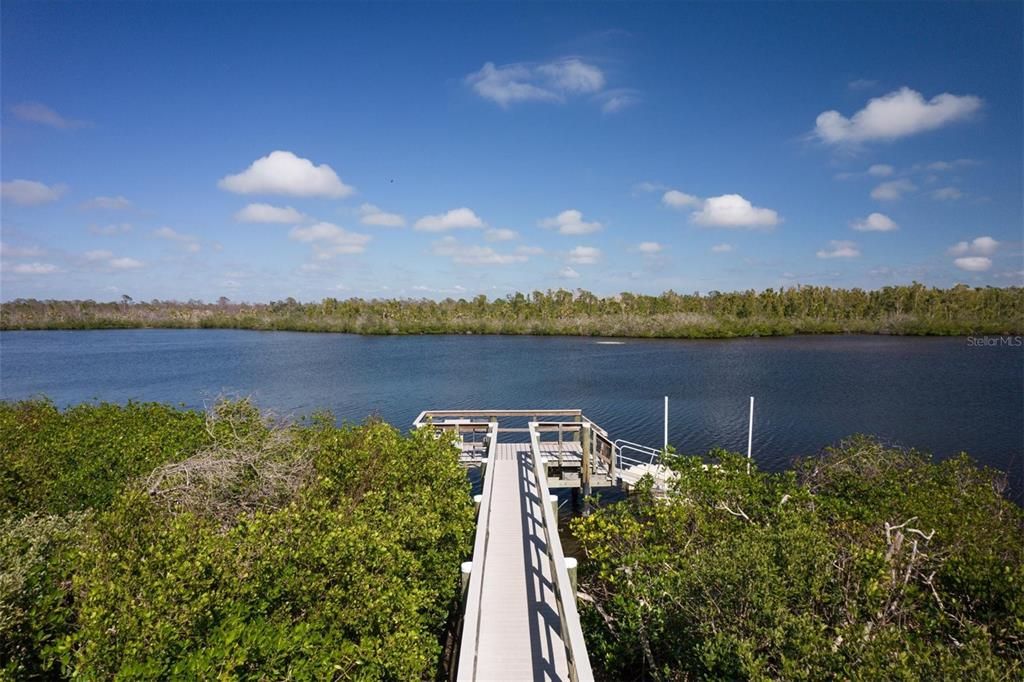 For Sale: $519,000 (3 beds, 3 baths, 2294 Square Feet)
