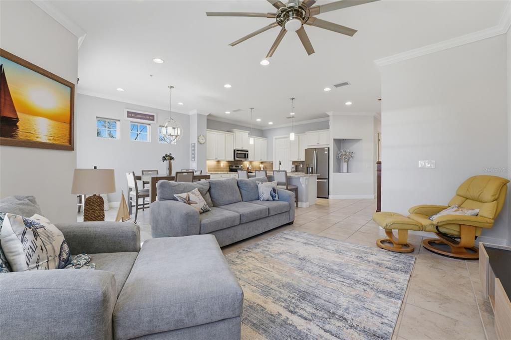 For Sale: $519,000 (3 beds, 3 baths, 2294 Square Feet)