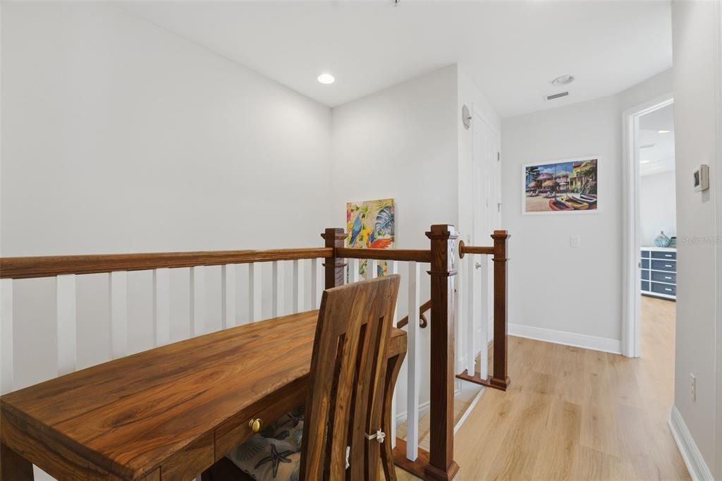 For Sale: $519,000 (3 beds, 3 baths, 2294 Square Feet)