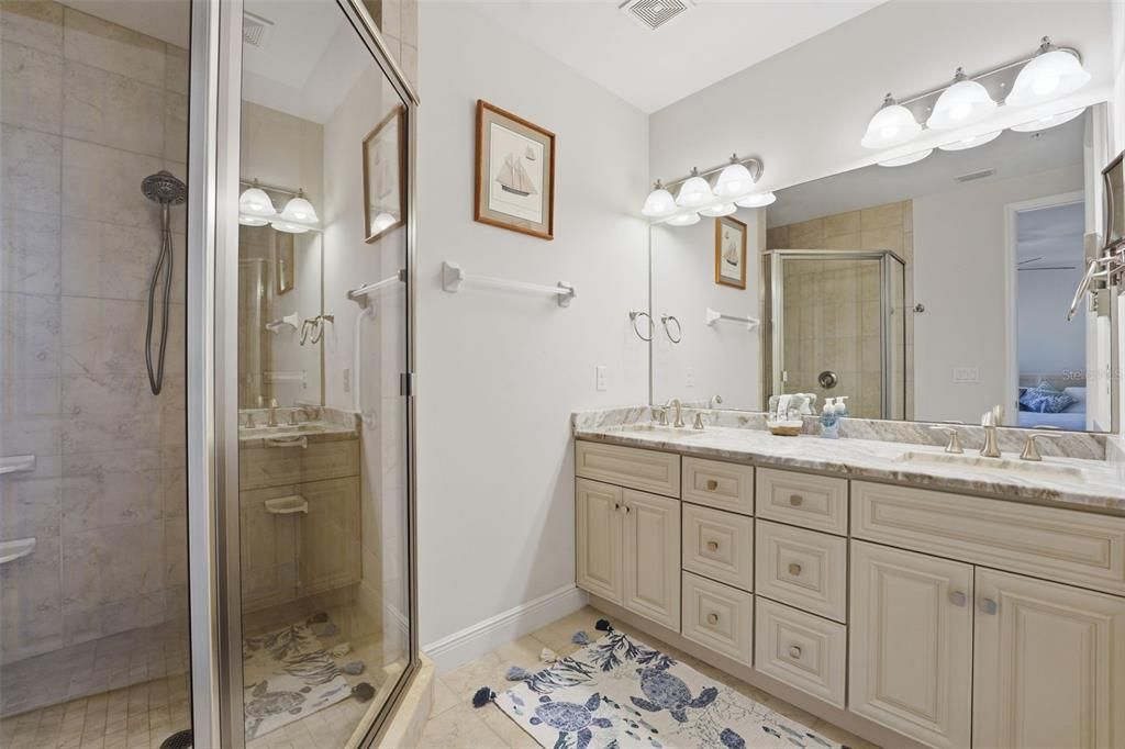 For Sale: $519,000 (3 beds, 3 baths, 2294 Square Feet)