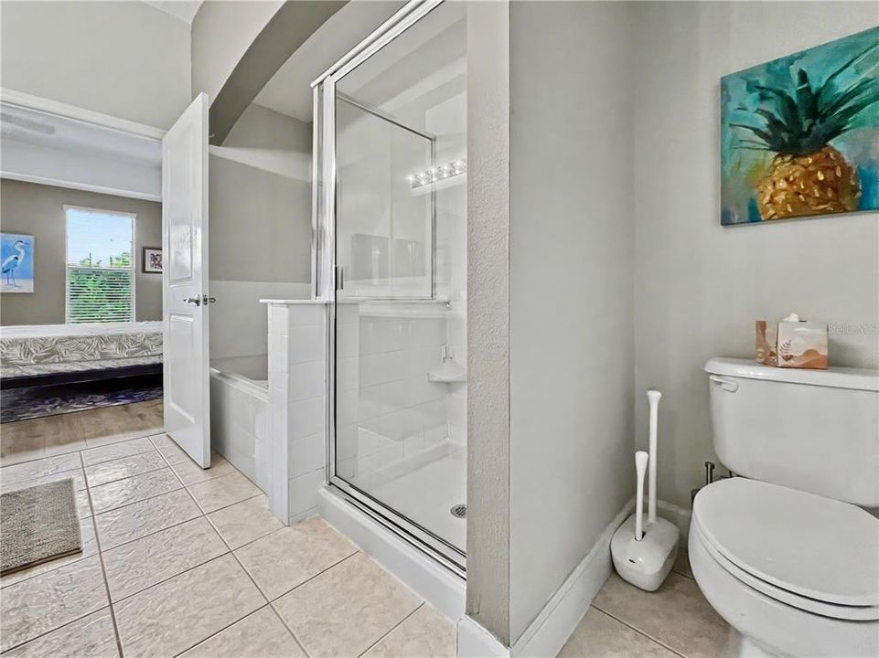 Activo con contrato: $419,000 (2 camas, 2 baños, 1345 Pies cuadrados)