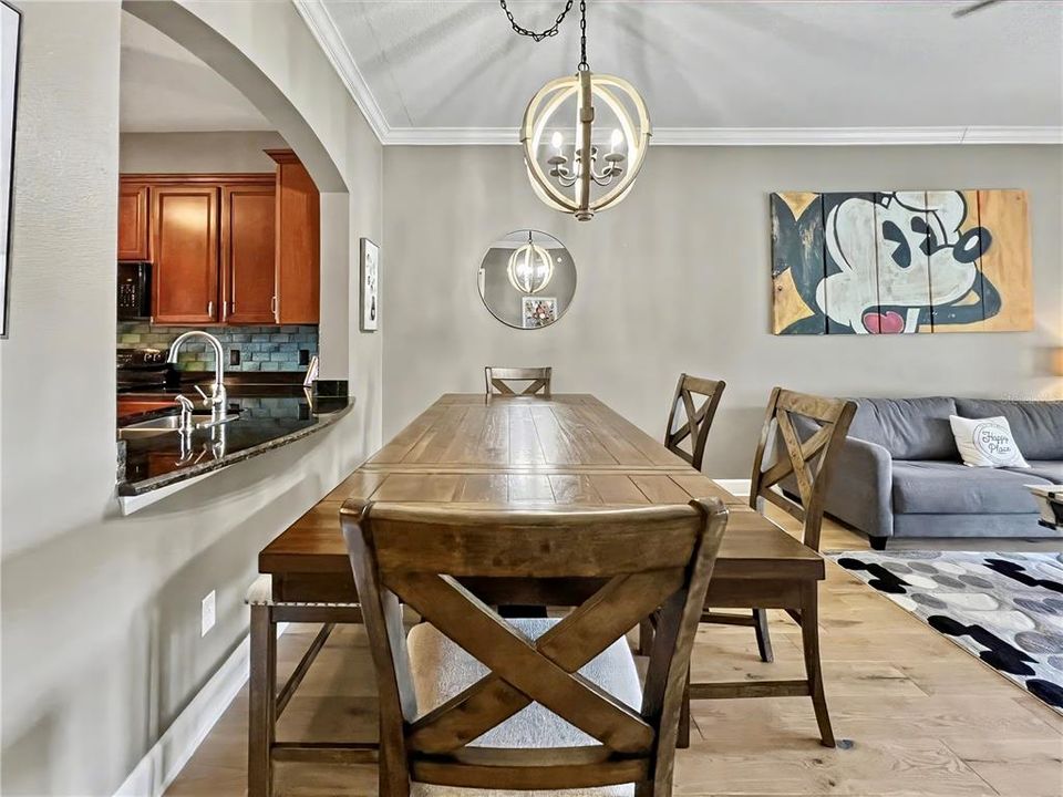 Activo con contrato: $419,000 (2 camas, 2 baños, 1345 Pies cuadrados)