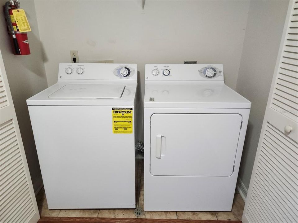 Active With Contract: $118,500 (1 beds, 1 baths, 635 Square Feet)