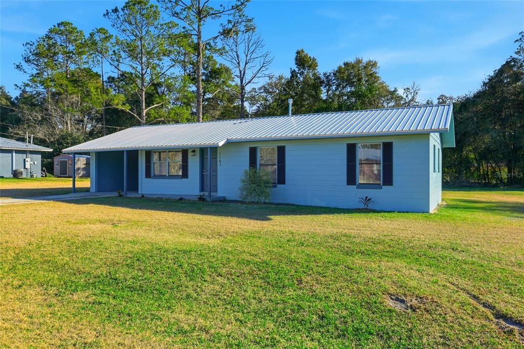 Recently Sold: $209,900 (3 beds, 1 baths, 1056 Square Feet)