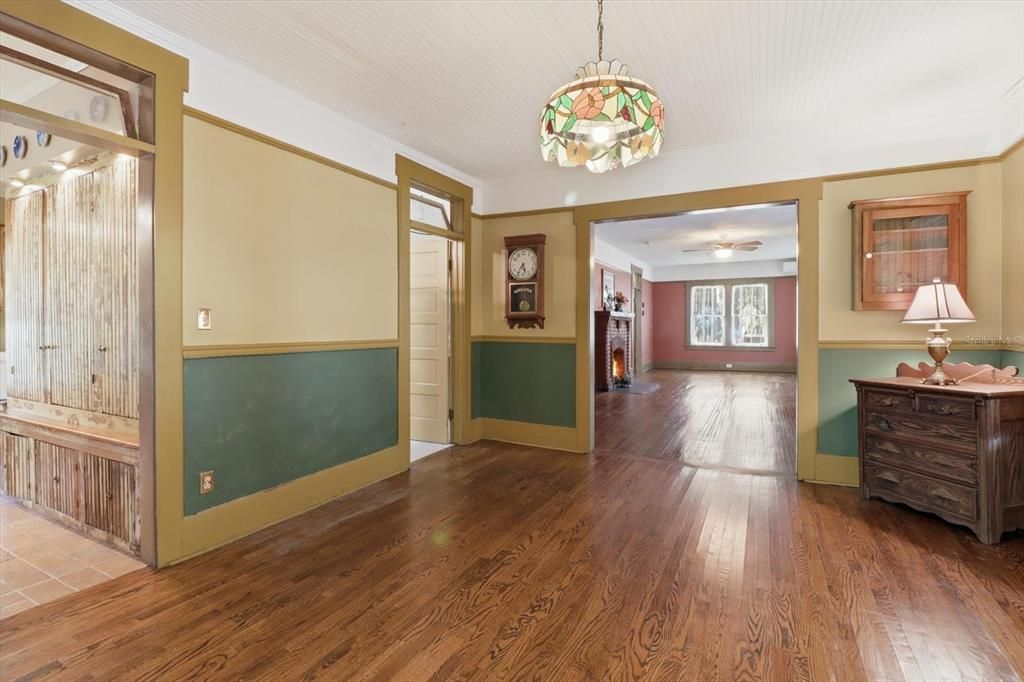 Active With Contract: $300,000 (4 beds, 3 baths, 2991 Square Feet)
