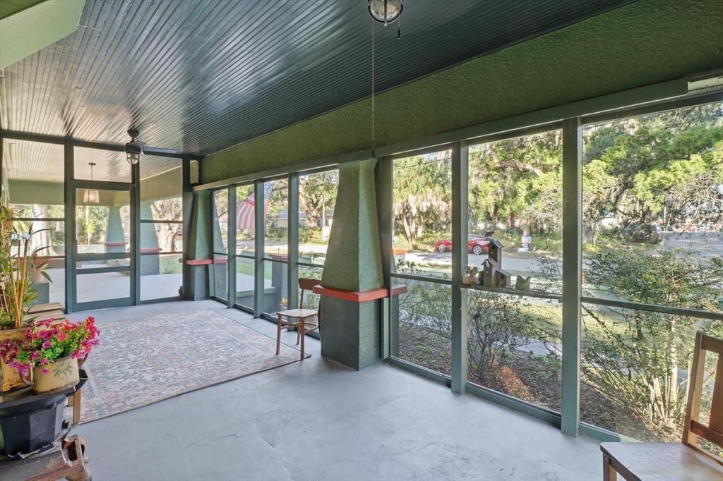 Active With Contract: $300,000 (4 beds, 3 baths, 2991 Square Feet)