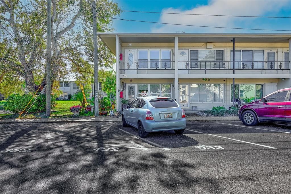 Active With Contract: $89,000 (1 beds, 1 baths, 652 Square Feet)