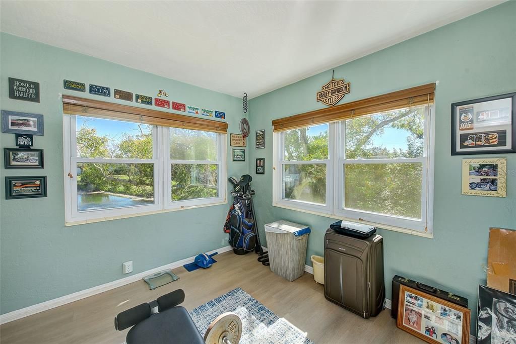 Active With Contract: $89,000 (1 beds, 1 baths, 652 Square Feet)