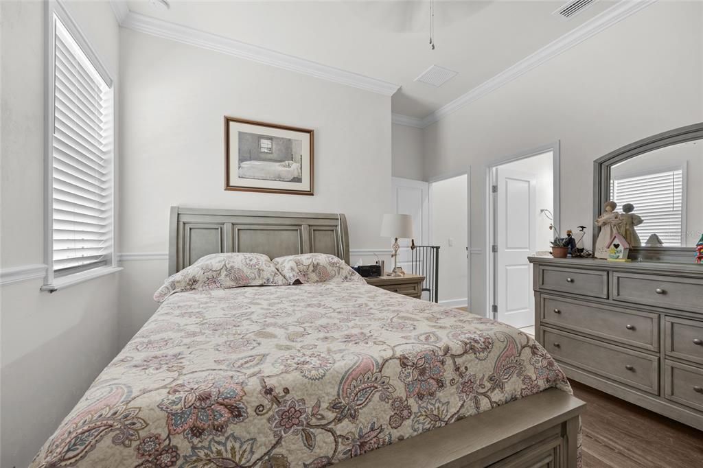 Activo con contrato: $799,000 (4 camas, 3 baños, 2767 Pies cuadrados)