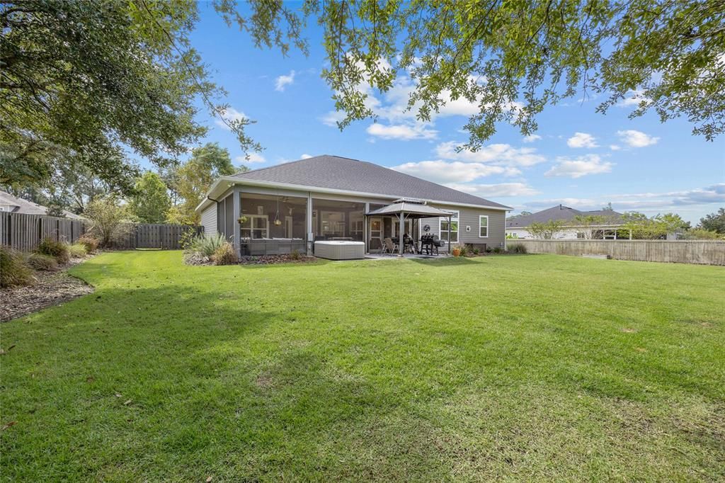 Activo con contrato: $799,000 (4 camas, 3 baños, 2767 Pies cuadrados)