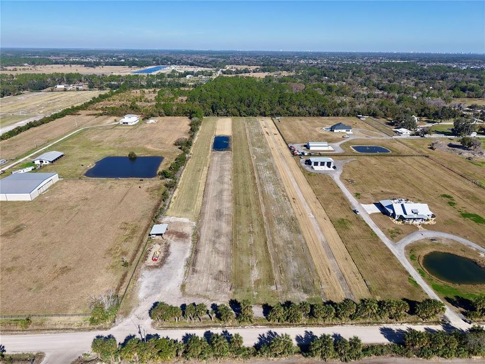 Activo con contrato: $699,000 (10.22 acres)