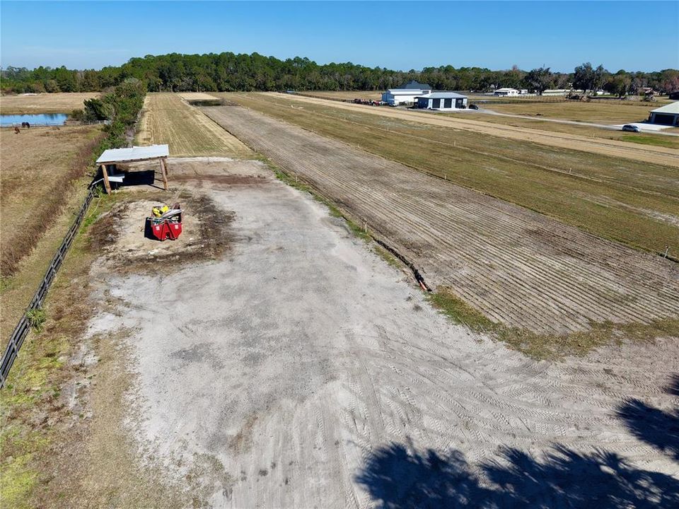 Activo con contrato: $699,000 (10.22 acres)