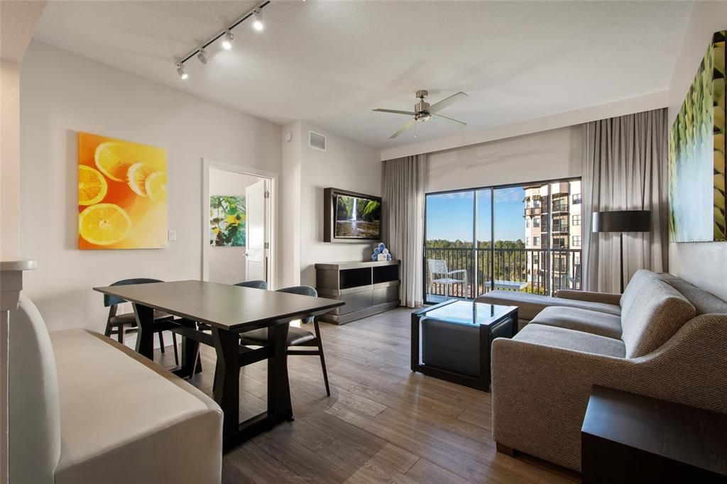 For Sale: $175,000 (2 beds, 2 baths, 1434 Square Feet)