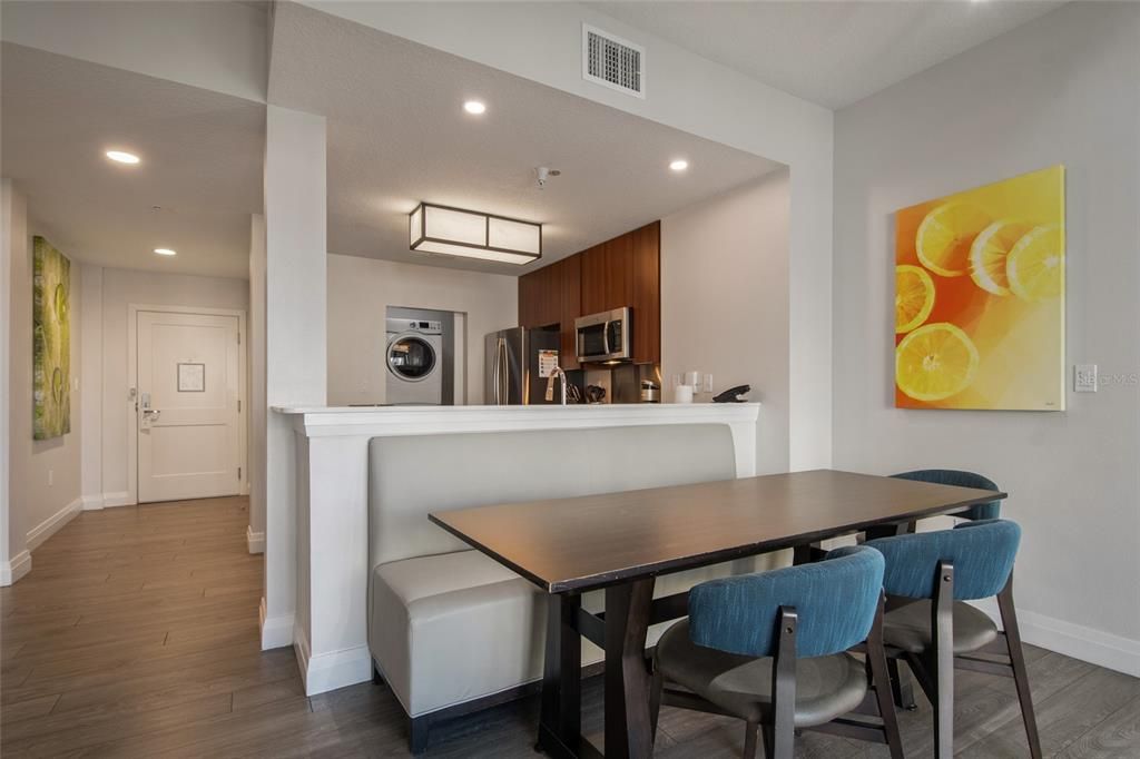 For Sale: $175,000 (2 beds, 2 baths, 1434 Square Feet)