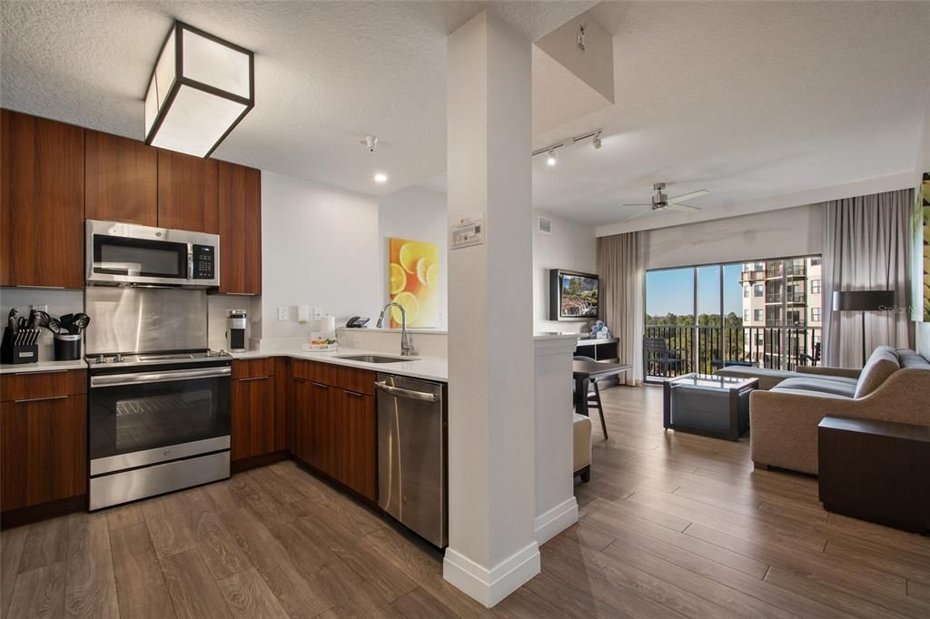 For Sale: $175,000 (2 beds, 2 baths, 1434 Square Feet)