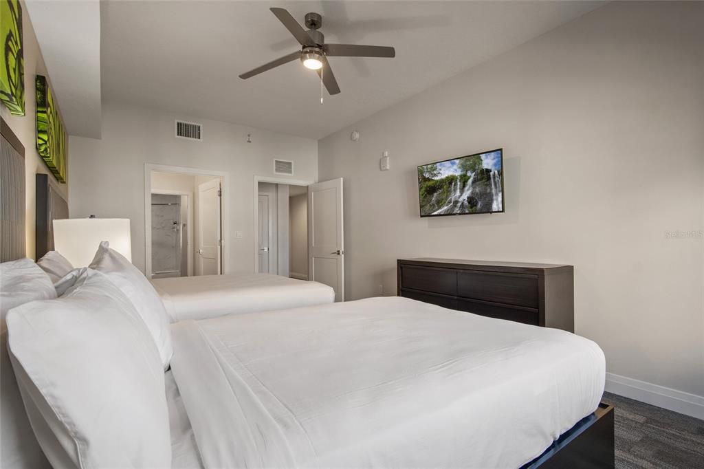 For Sale: $175,000 (2 beds, 2 baths, 1434 Square Feet)