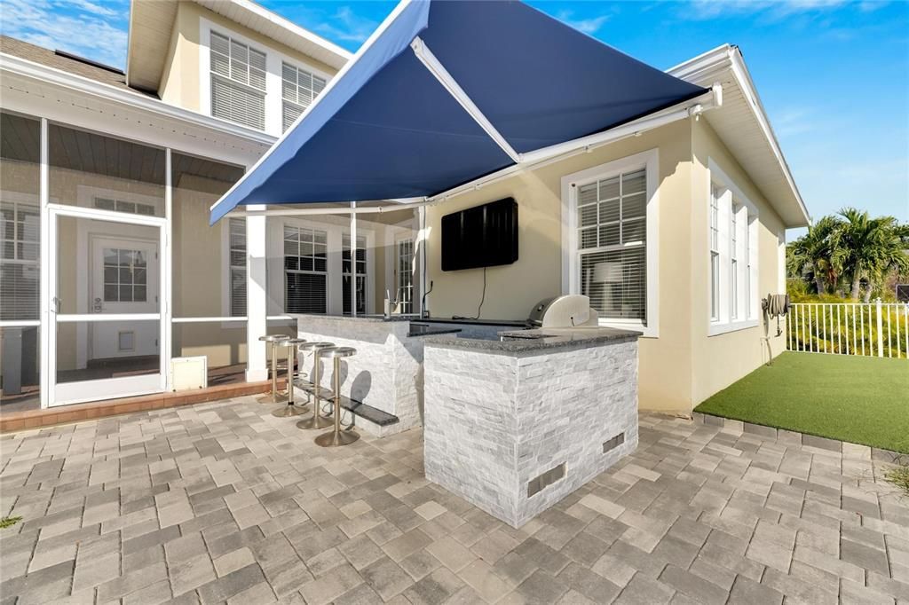 Activo con contrato: $899,000 (5 camas, 4 baños, 3304 Pies cuadrados)