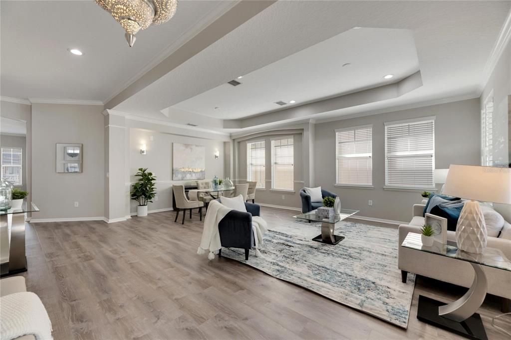 Activo con contrato: $899,000 (5 camas, 4 baños, 3304 Pies cuadrados)