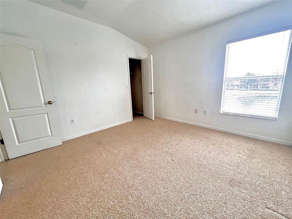 Active With Contract: $1,800 (2 beds, 2 baths, 1255 Square Feet)