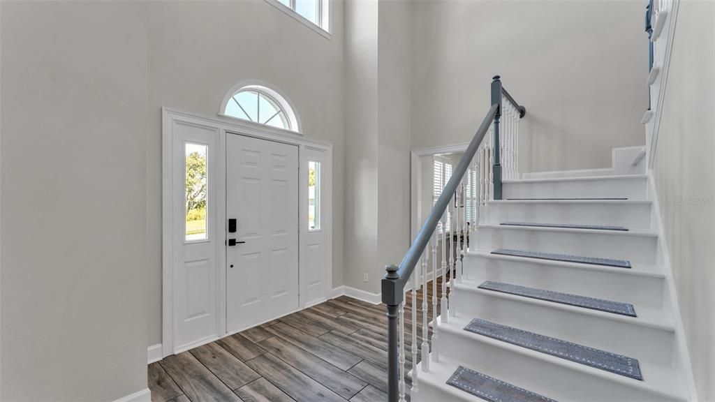 En Venta: $839,900 (4 camas, 3 baños, 4012 Pies cuadrados)