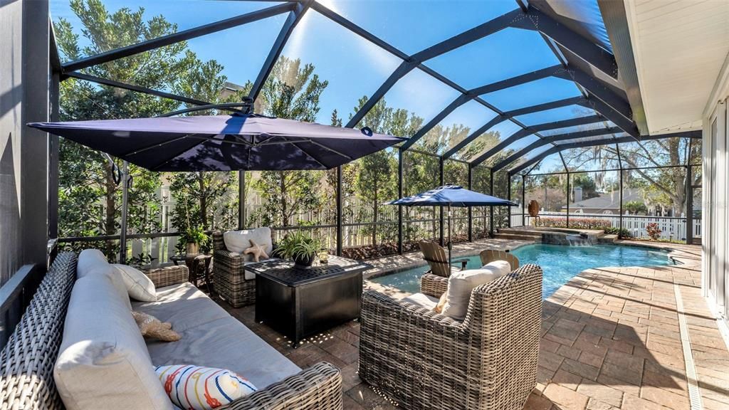 En Venta: $839,900 (4 camas, 3 baños, 4012 Pies cuadrados)