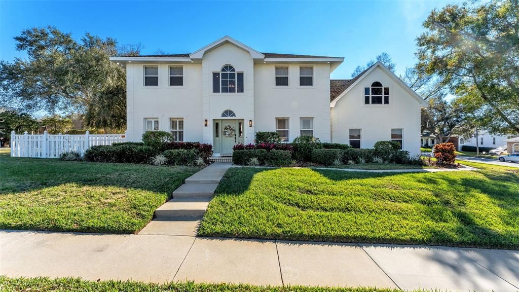 En Venta: $839,900 (4 camas, 3 baños, 4012 Pies cuadrados)