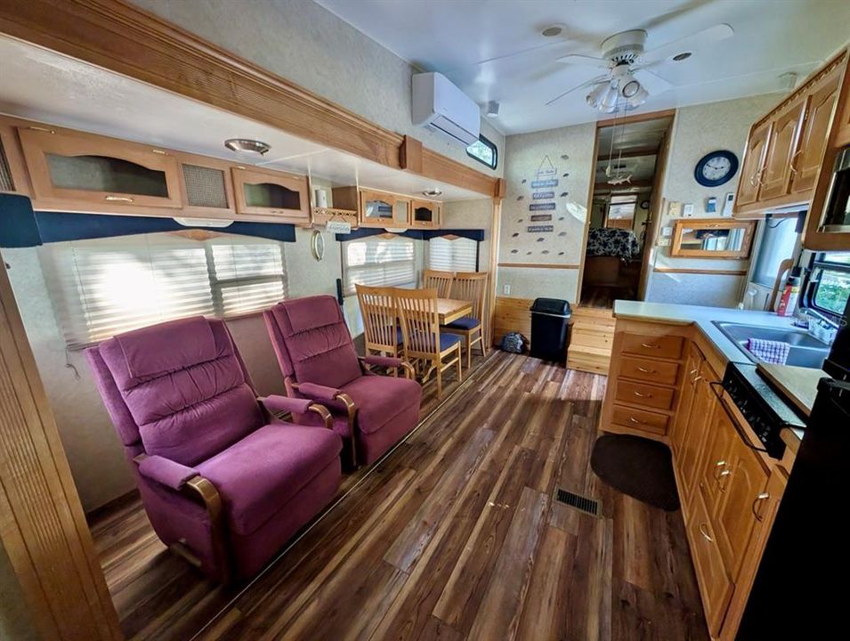 На продажу: $79,000 (0.14 acres)