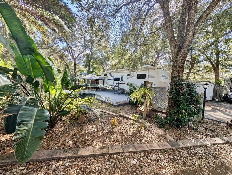 На продажу: $79,000 (0.14 acres)