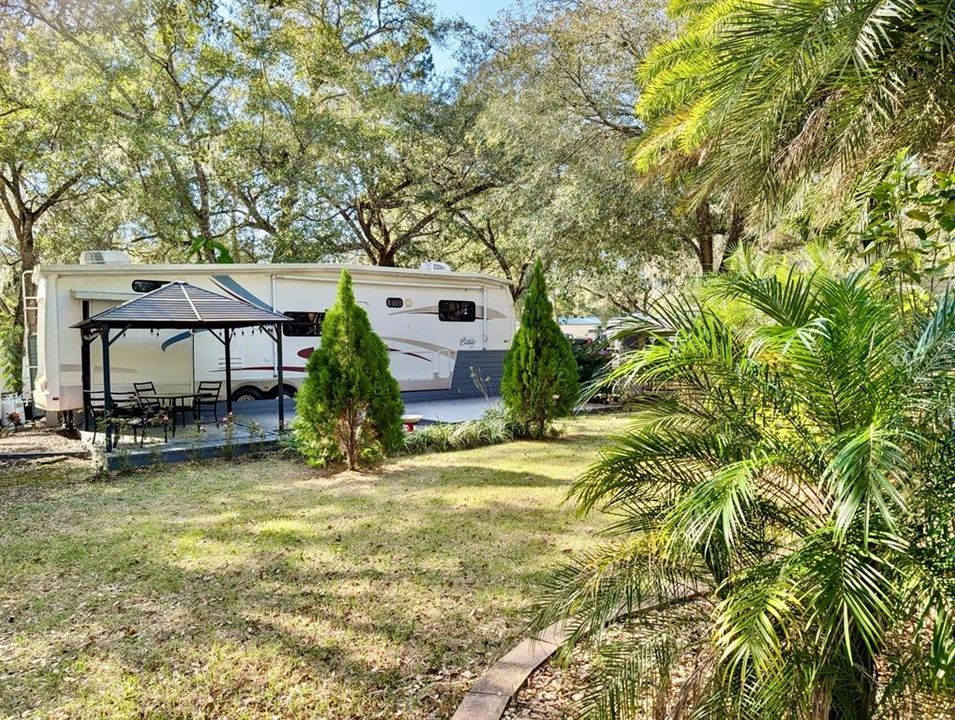 На продажу: $79,000 (0.14 acres)