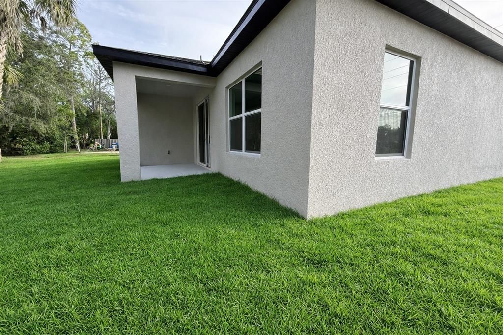 For Rent: $2,000 (3 beds, 2 baths, 1615 Square Feet)