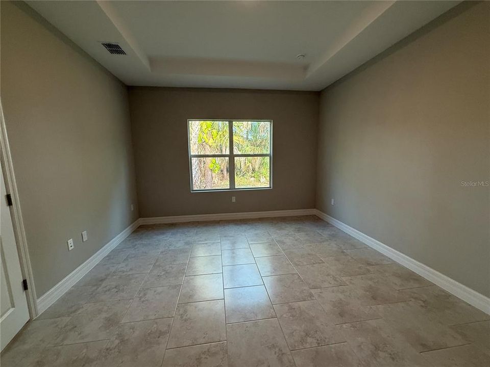 For Rent: $2,000 (3 beds, 2 baths, 1615 Square Feet)