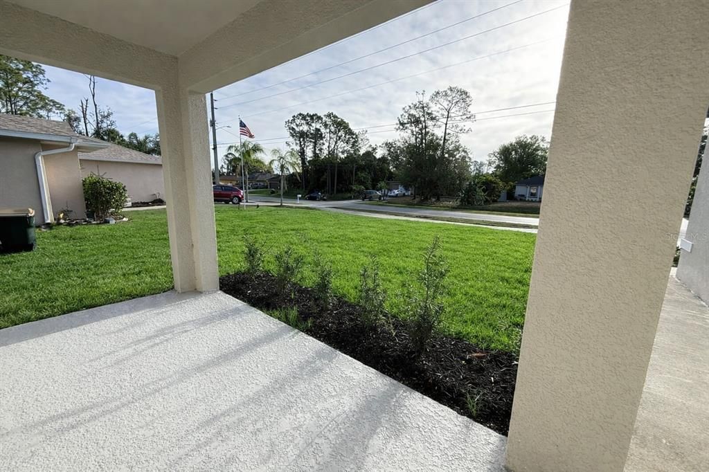 For Rent: $2,000 (3 beds, 2 baths, 1615 Square Feet)