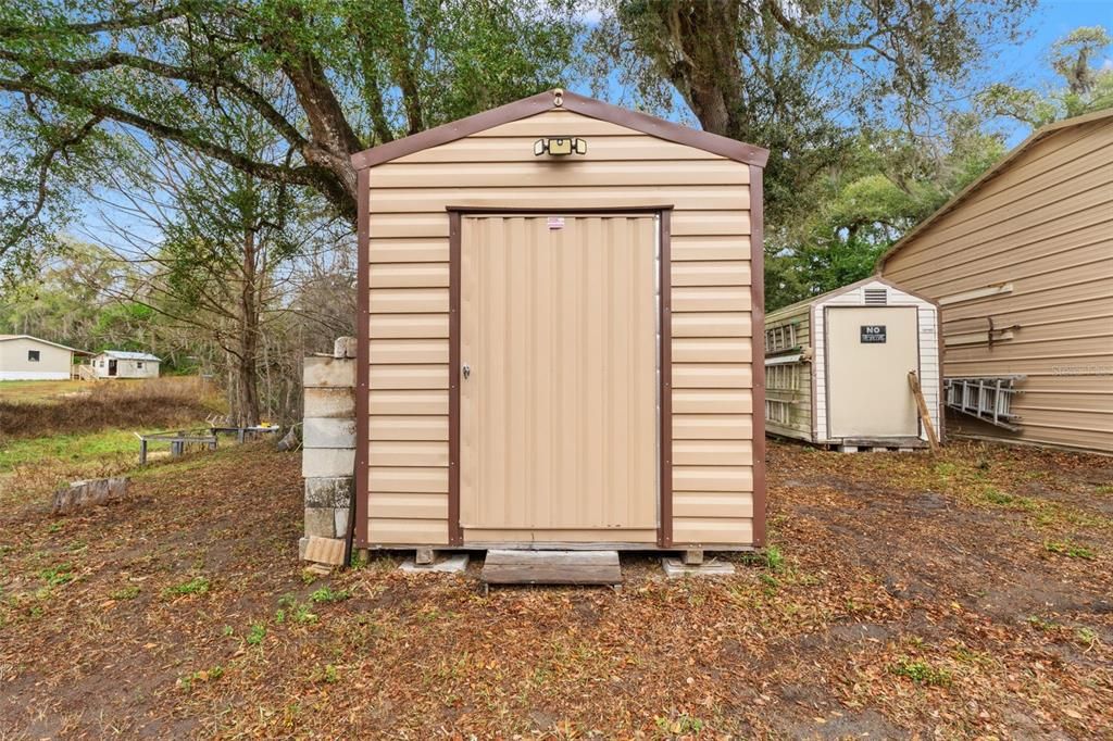 For Sale: $175,000 (2 beds, 2 baths, 840 Square Feet)