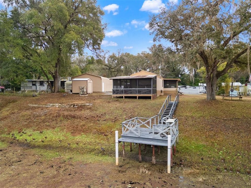 For Sale: $175,000 (2 beds, 2 baths, 840 Square Feet)