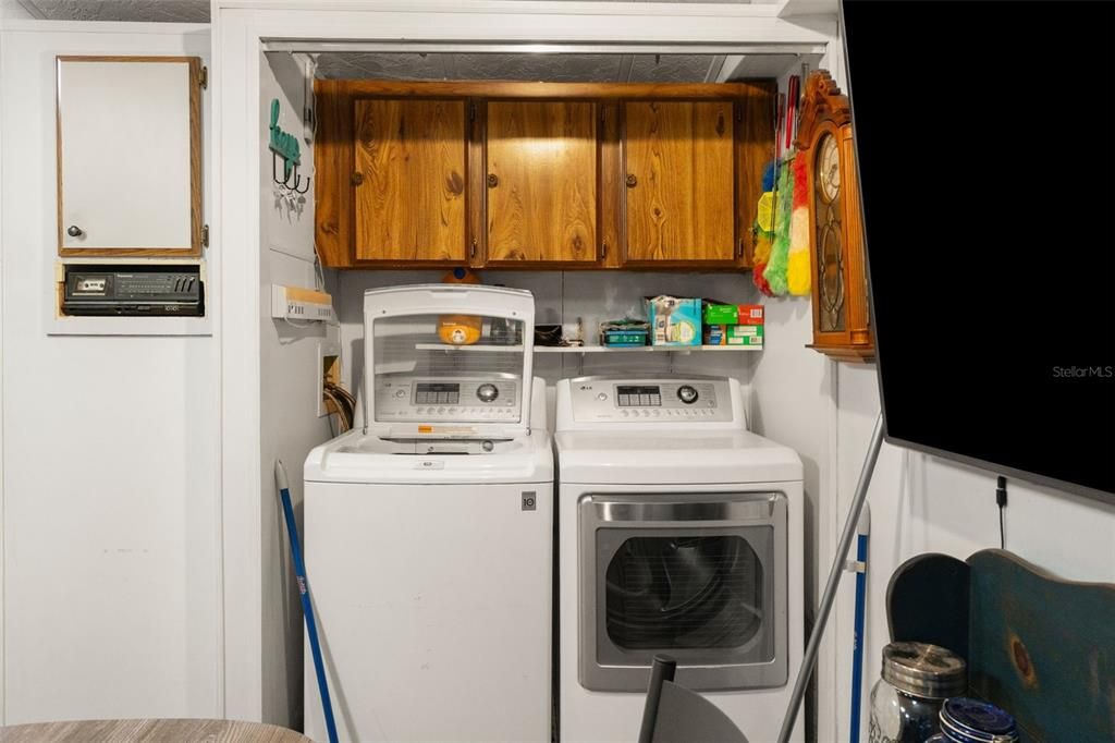 For Sale: $175,000 (2 beds, 2 baths, 840 Square Feet)