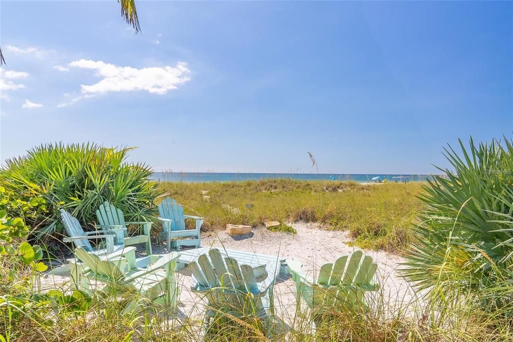 На продажу: $6,250,000 (0.59 acres)