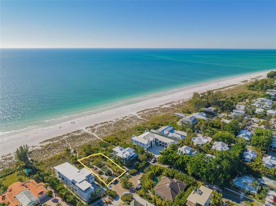 На продажу: $6,250,000 (0.59 acres)