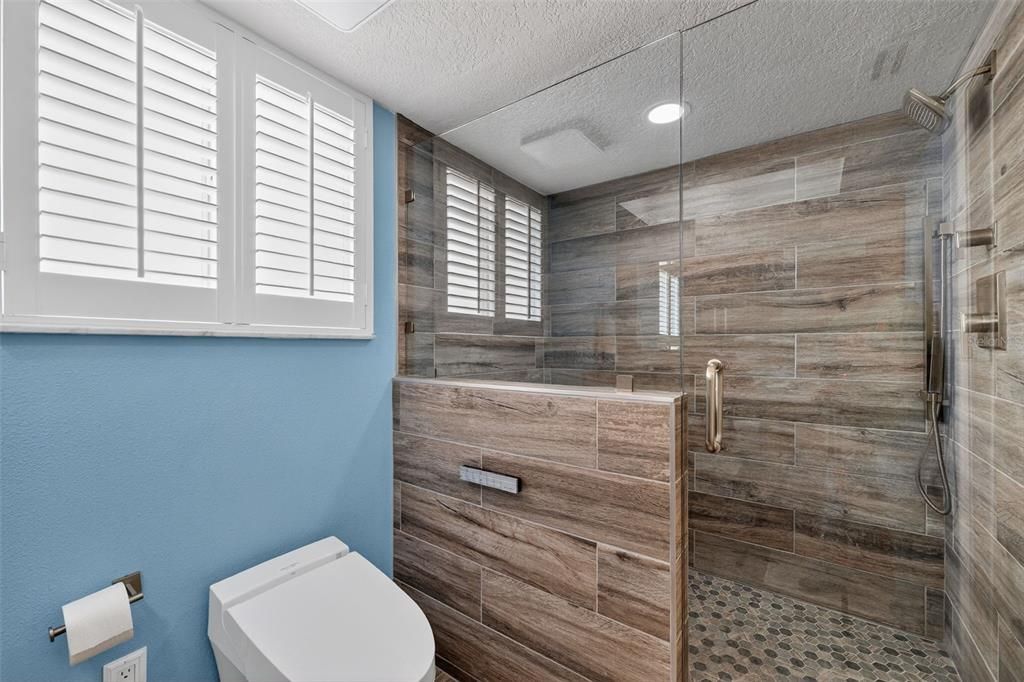En Venta: $436,900 (3 camas, 3 baños, 1749 Pies cuadrados)